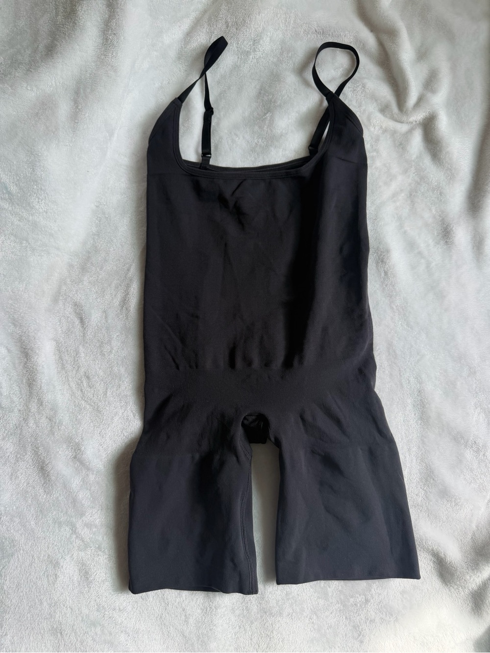 SKIMS Black Sculpting Mid Thigh Bodysuit Open Gusset Size M